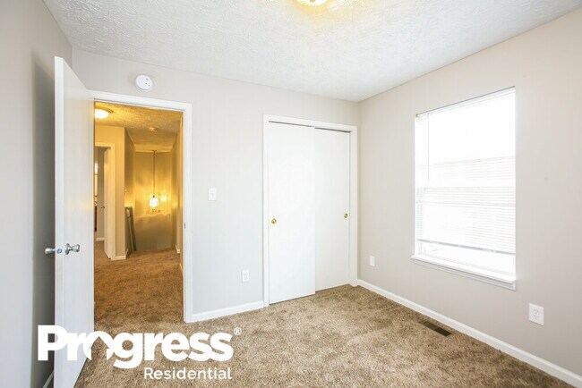 Building Photo - 6736 Berkshire Dr