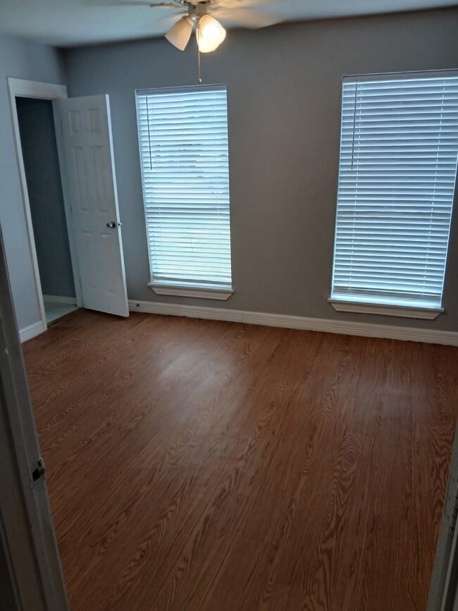 Building Photo - 7218 Yucca Dr