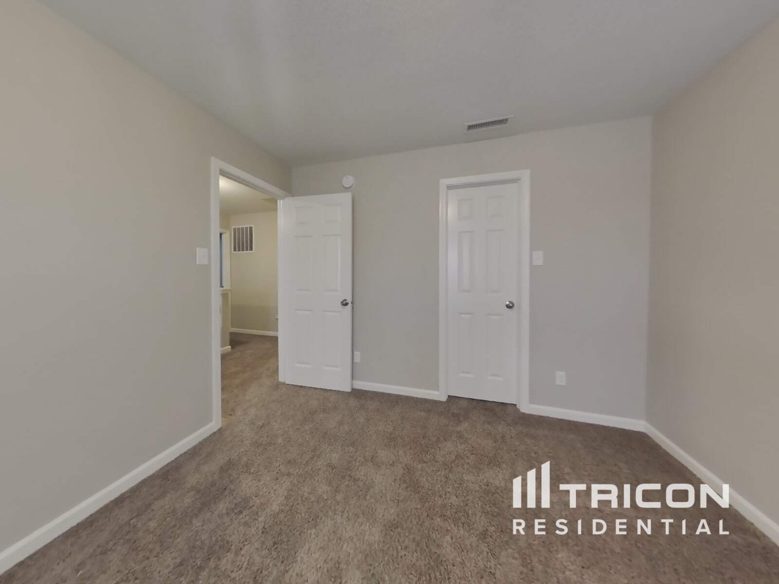 Building Photo - 3032 W Longbranch Dr