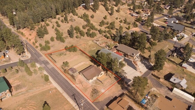 Building Photo - Fully Updated 2 Bed 1 Bath in Woodland Park!