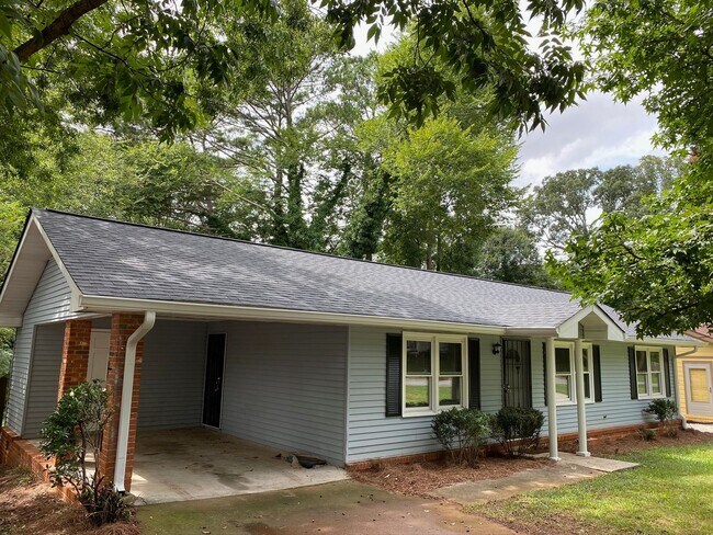 Building Photo - Charming Well Maintained Ranch on Quiet Cul-de-Sac – 3BR/2BA Near Downtown Decatur