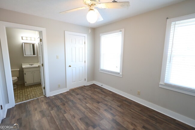 Building Photo - 1985 Briarcliff Rd