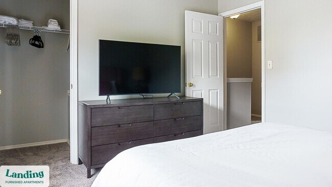 Building Photo - 115 W Monument Ave