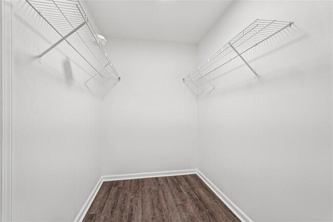 Building Photo - 172 Meador Way SE