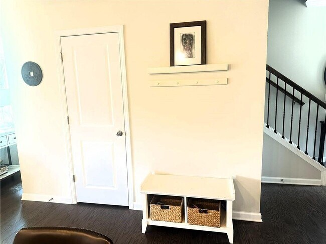 Building Photo - 4311 Lanier Park Dr