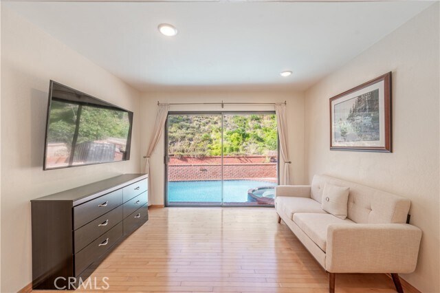 Building Photo - 1350 E Tujunga Ave