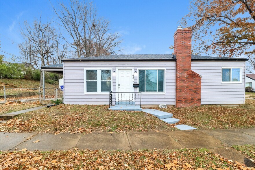 Building Photo - 6575 Julian Ave