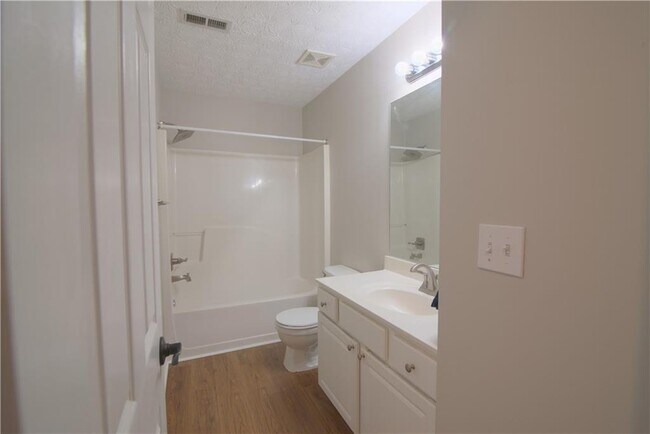 Building Photo - 2013 Ridgestone Landing SW