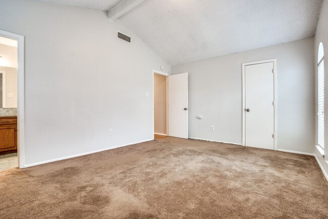 Building Photo - Easy Access To Major Highways!