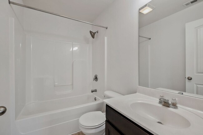 Building Photo - Updated Hermitage townhome, 2BR 2.5 bath, gym, pool, sidewalks, garage, fenced yard, available now!