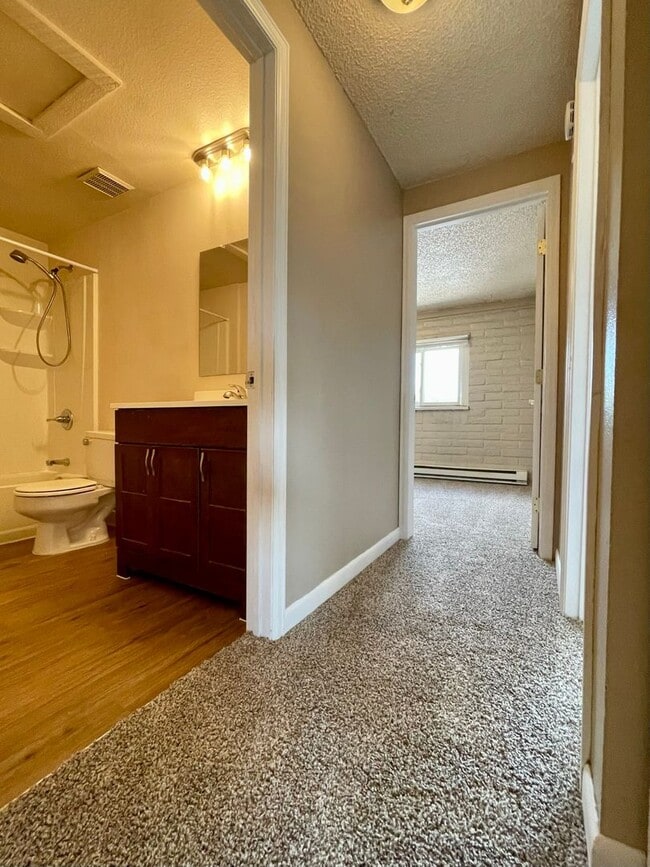 Building Photo - 2 Bed, 1 Bath Apartment In Firestone
