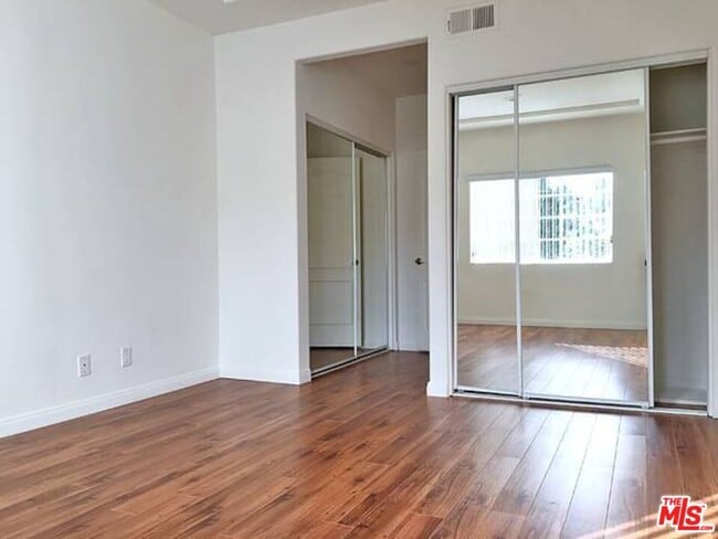 Building Photo - 14430 Benefit St