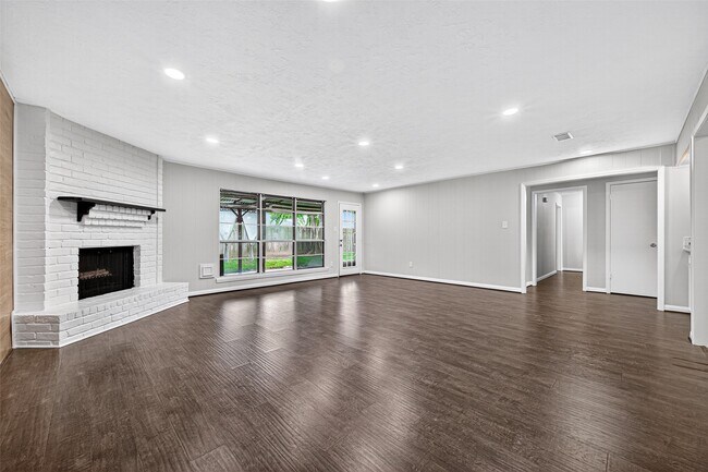 Building Photo - 21043 Northern Colony Ct
