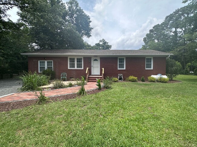 Building Photo - Ogden 3 Bedroom Home