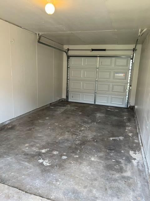 Building Photo - 1428 W Braker Ln
