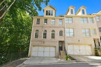 Building Photo - 11037 Lorin Way