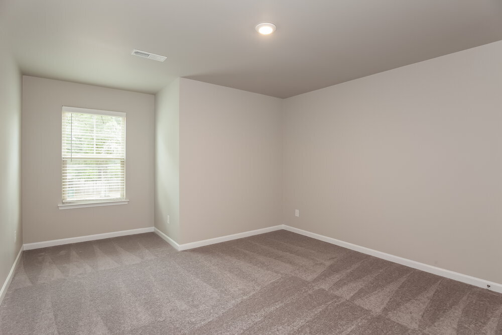 Building Photo - 208 Neal Dr