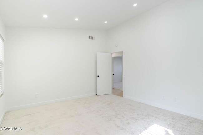 Building Photo - 514 E Ave J 9