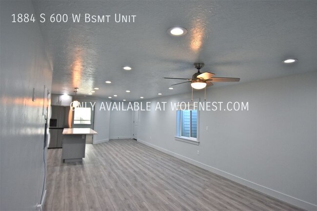 Building Photo - Gorgeous 3 Bed Payson Basement Unit!