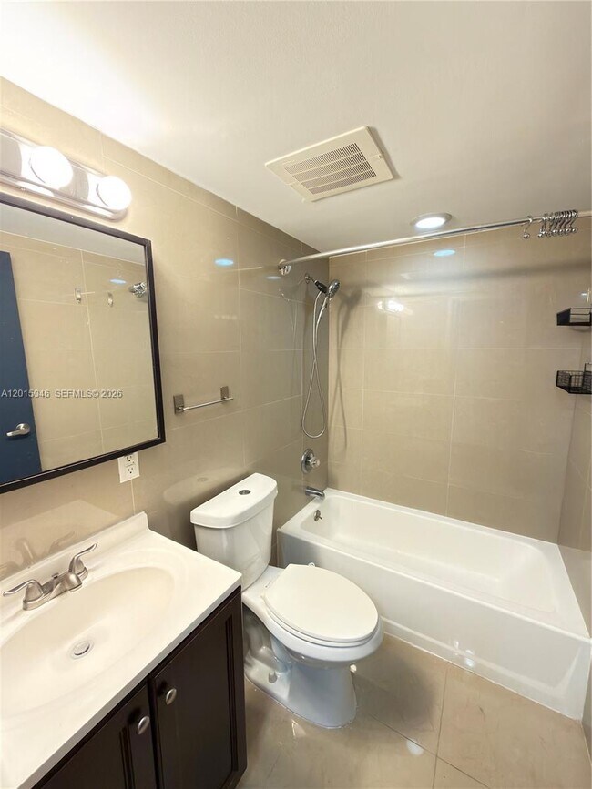 Building Photo - 8441 Forest Hills Dr