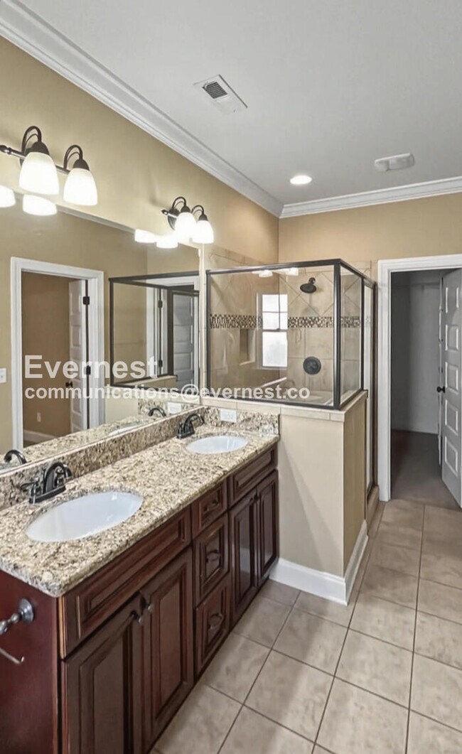 Building Photo - 8869 Wilson Creek Dr