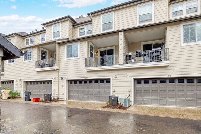 Building Photo - Luxury 3-bedroom, 3.5 Bath Row Home for Rent in Villebois Village Center