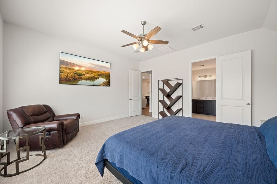 Building Photo - 343 Eagle Ford Dr