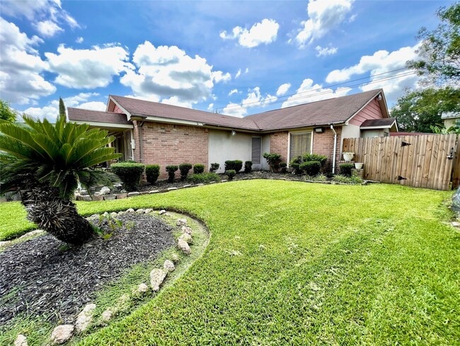 Building Photo - 3111 Windy Royal Dr