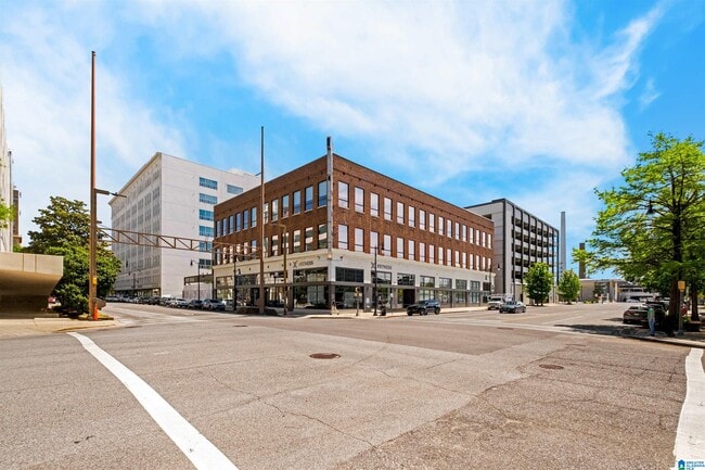 Building Photo - 1801 2nd Ave N