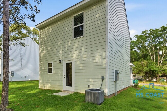 Building Photo - 13459 Gorman St