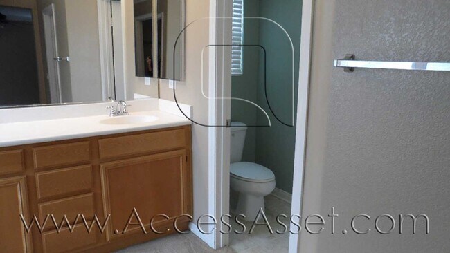 Building Photo - Stunning 3 Bed/ 2.5Bath Beaumont Home!