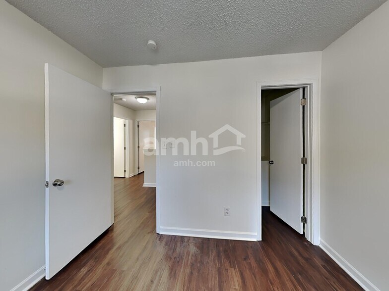 Building Photo - 3413 Braefield Dr