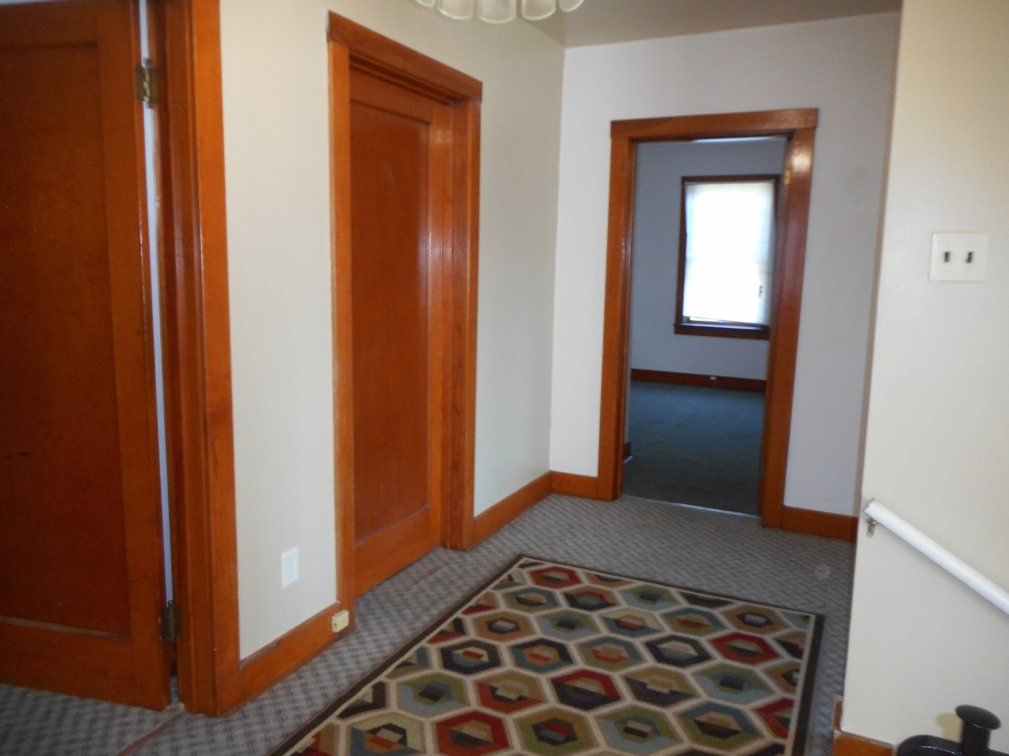 Building Photo - 318 Sheppard Ave