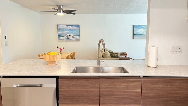 Building Photo - 2870 Rampart Cir