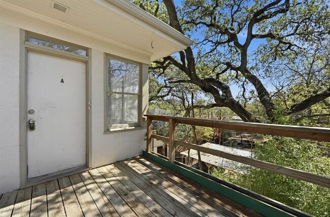 Building Photo - 1403 Windsor Rd