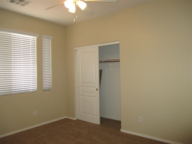 Building Photo - 7242 W St Charles Ave