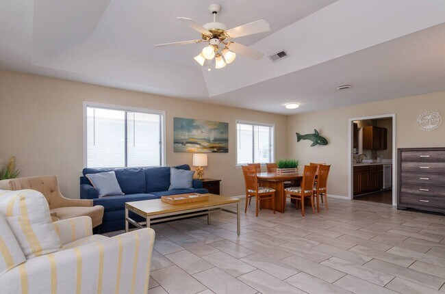 Building Photo - 741 Fort Fisher Blvd N