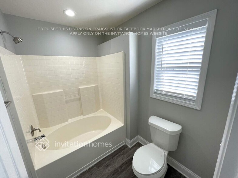 Building Photo - 855 Loch Lomond Cir