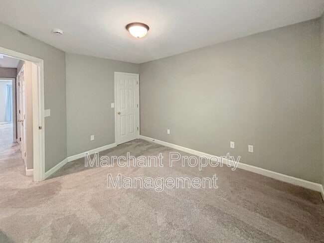 Building Photo - 209 Biddeford Pl
