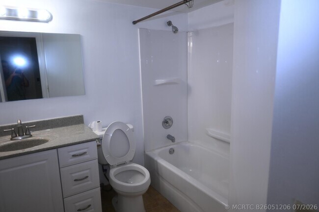 Building Photo - 8721 Wiles Rd