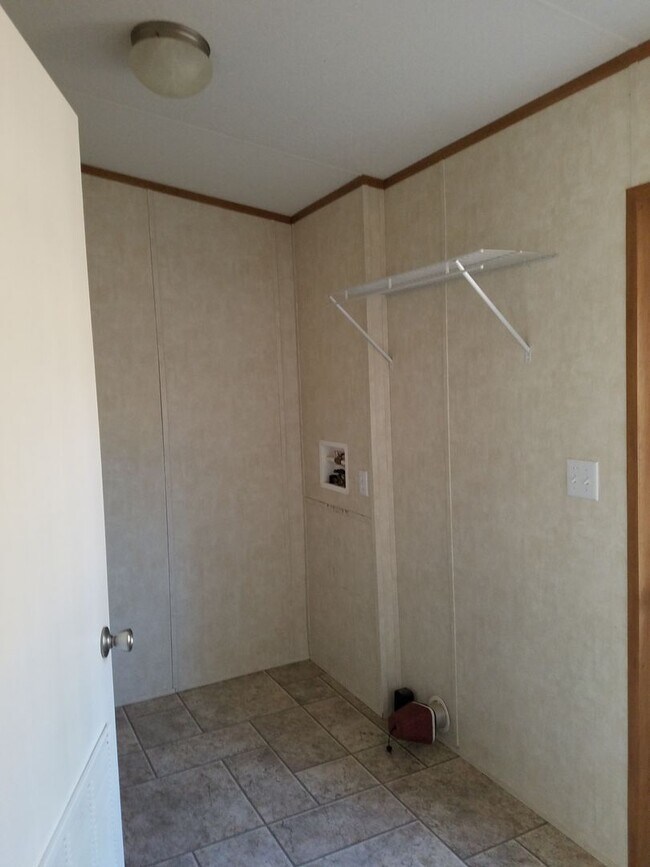 Building Photo - 4067 Gallemore Ln
