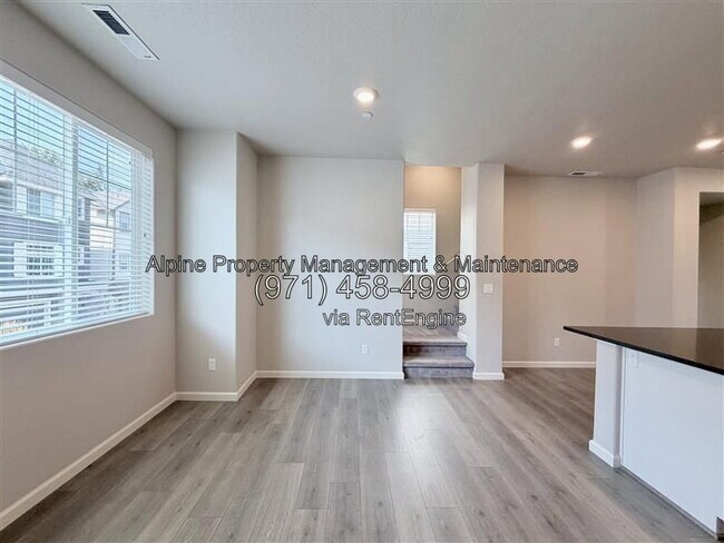 Building Photo - 14229 SW 169th Ave