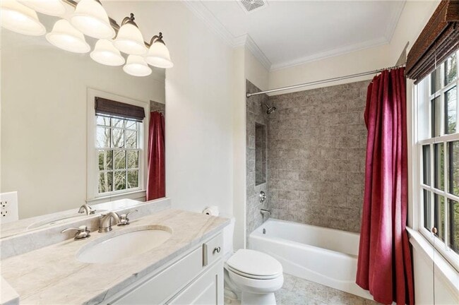 Building Photo - 927 Buckingham Cir NW