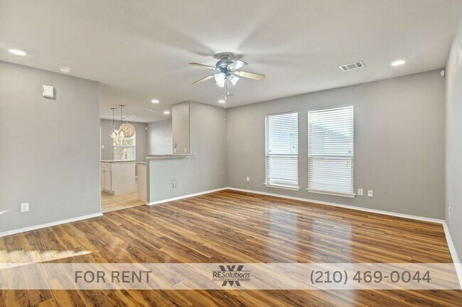 Building Photo - 9131 Hilltop Crossing Dr