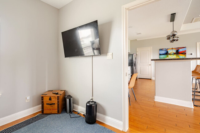Building Photo - 818 Johnson Crawford Cir