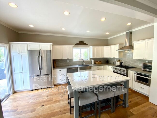 Building Photo - 2767 Southampton Rd