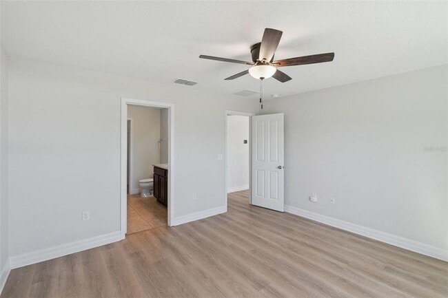 Building Photo - 2256 GLADIOLUS Ln