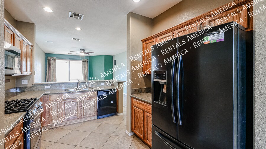 Building Photo - 11555 W Kinderman Dr