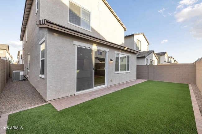 Building Photo - 2468 W Rowel Rd