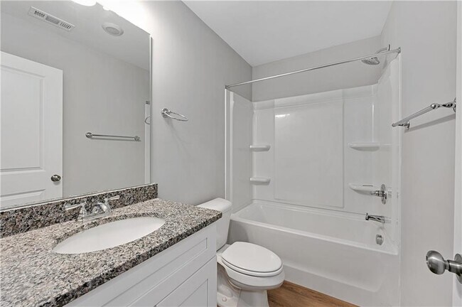 Building Photo - 2840 Laurel Ridge Cir